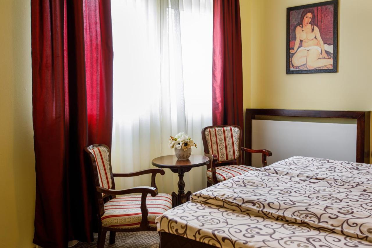 Villa Modena Суботица Экстерьер фото