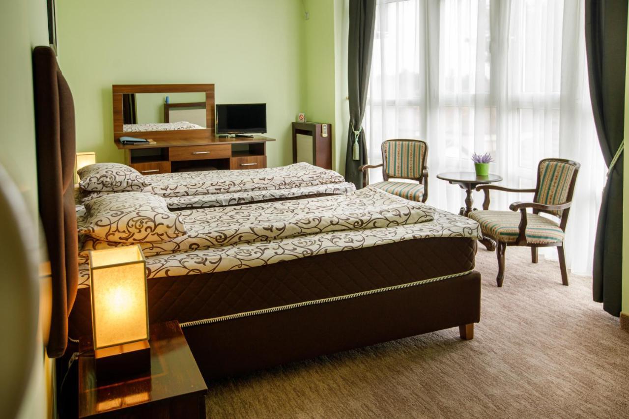 Villa Modena Суботица Экстерьер фото
