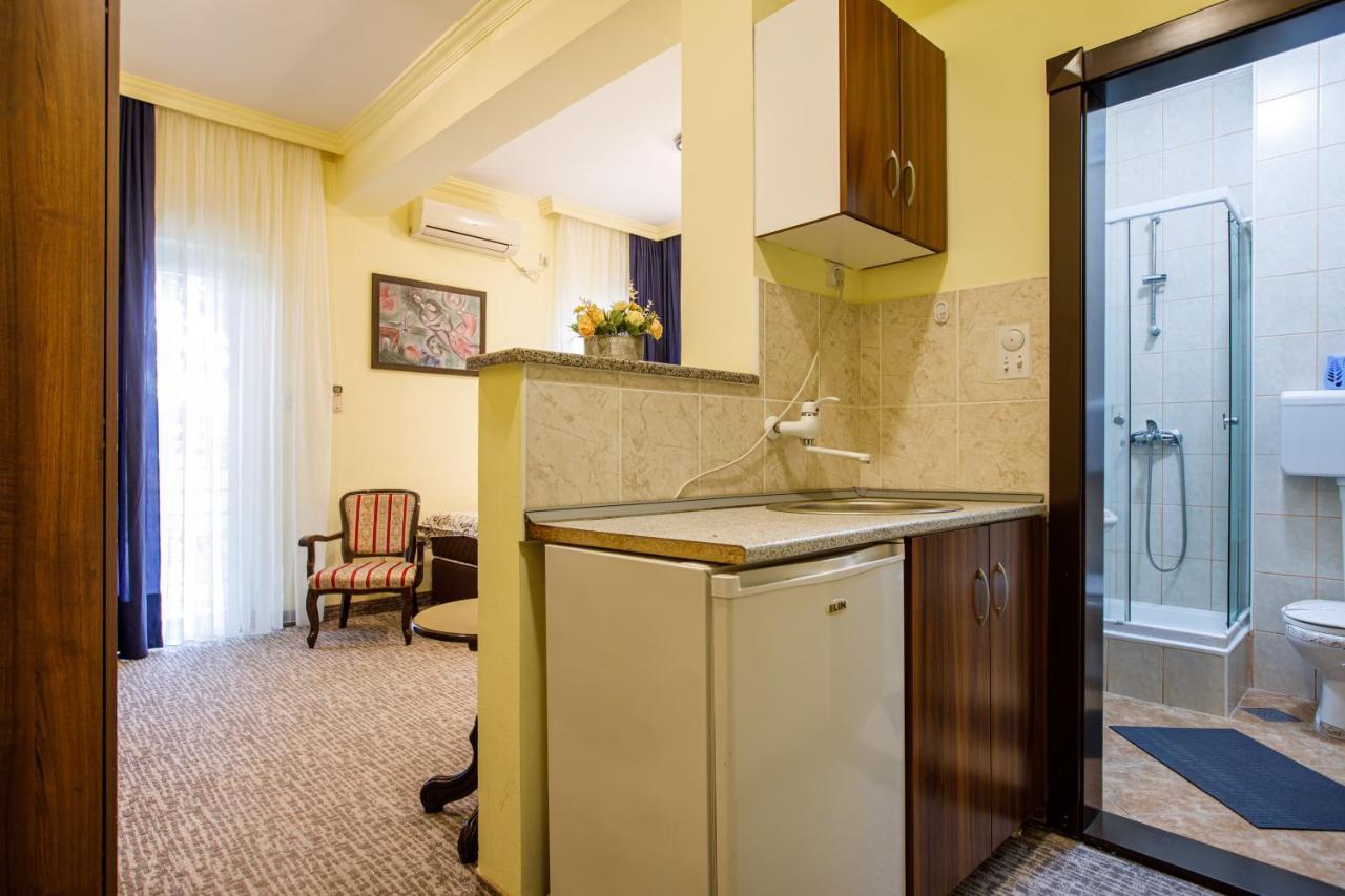 Villa Modena Суботица Экстерьер фото