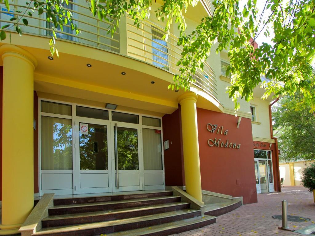 Villa Modena Суботица Экстерьер фото