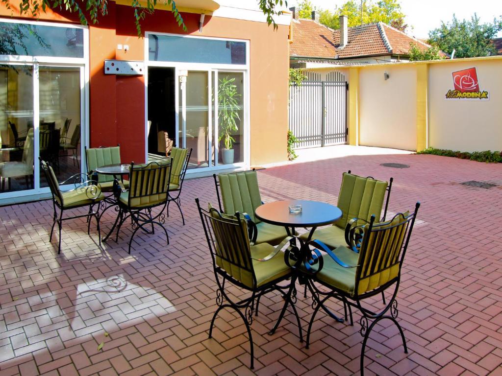Villa Modena Суботица Экстерьер фото